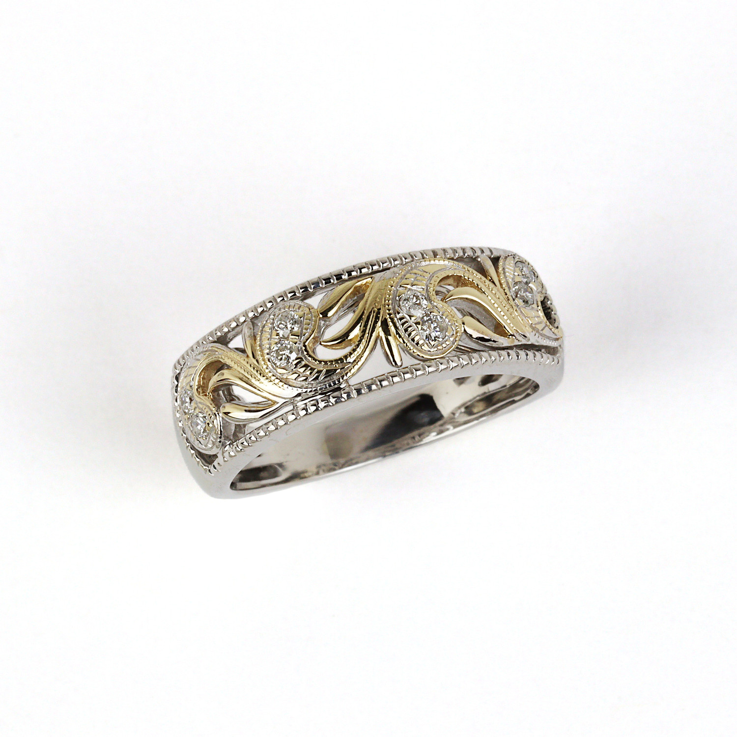 Featured image of this Women’s 10k White Gold Scroll Ring Band with Diamonds