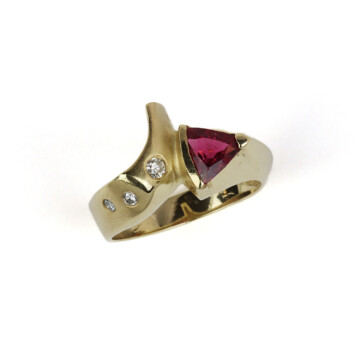 Featured image of this Women’s 14k Yellow Gold, Rubellite Tourmaline, Diamond Ring