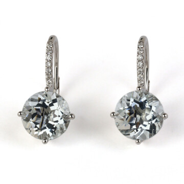 Featured image of this Women’s 14k White Gold Dangle Earrings with Aquamarine & Diamond