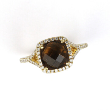 Featured image of this Women’s 14k Yellow Gold Ring with Quartz & Diamond