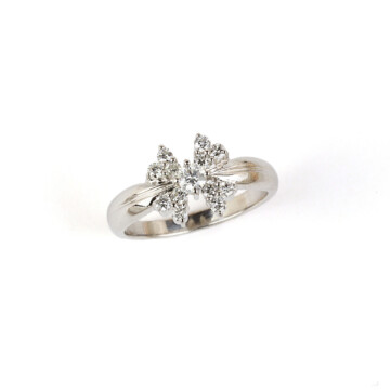 Featured image of this Women’s 14k White Gold Diamond Ring