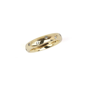 Featured image of this Women’s 14k Yellow Gold Diamond Etoile Band Ring
