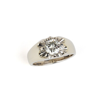 Featured image of this Men’s 14k White Gold Diamond Ring