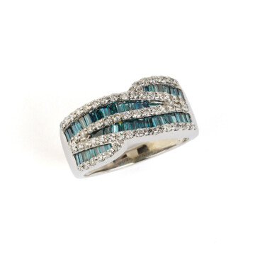 Featured image of this Women’s 14k White Gold Blue & Clear Diamond Ring