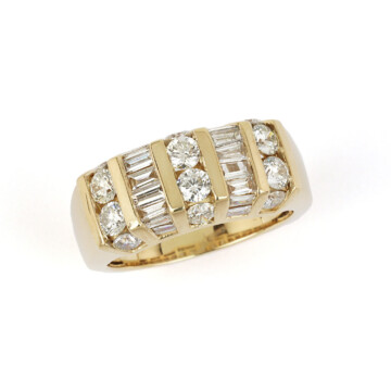 Featured image of this Women’s 14k Yellow Gold Diamond Band Ring