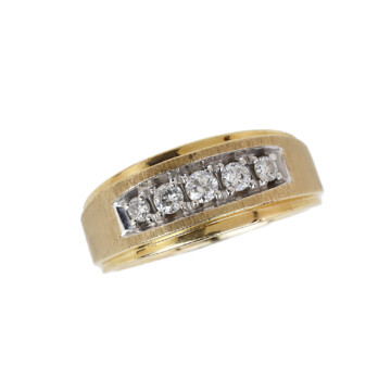 Featured image of this Men’s 14k Yellow Gold Diamond Ring