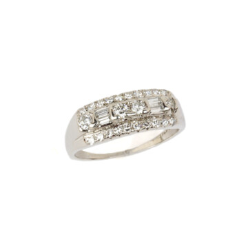 Featured image of this Vintage Women’s 14k White Gold Diamond Ring