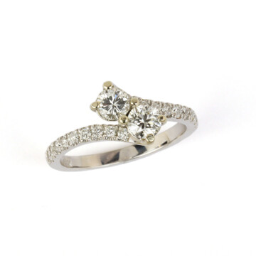 Featured image of this Women’s 14k White Gold Diamond Bridal Ring EGL Cert.