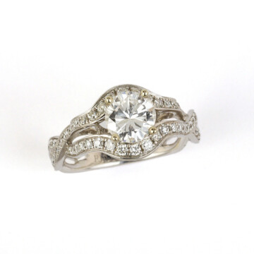 Featured image of this Women’s 14k White Gold Diamond Bridal Ring GIA Cert.