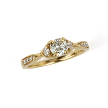 Featured image of this Women’s 14k Yellow Gold Diamond Bridal Ring EGL Cert.
