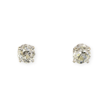 Featured image of this Women’s 14k White Gold Diamond Stud Earrings EGL Cert.