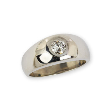 Featured image of this Men’s 14k White Gold Diamond Ring