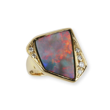 Featured image of this Men’s 14k Yellow Gold Diamond, Opal Ring