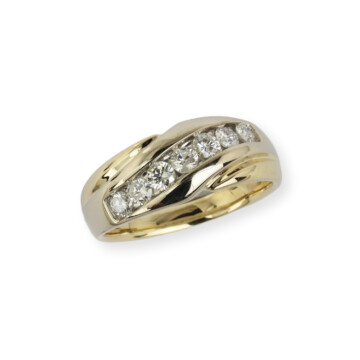 Featured image of this Men’s 14k Yellow Gold Diamond Ring