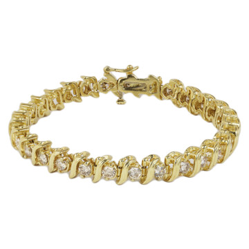 Featured image of this Women’s 14k Yellow Gold Diamond Link Bracelet