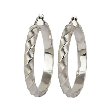 Featured image of this Women’s 18k White Gold Hoop Earrings