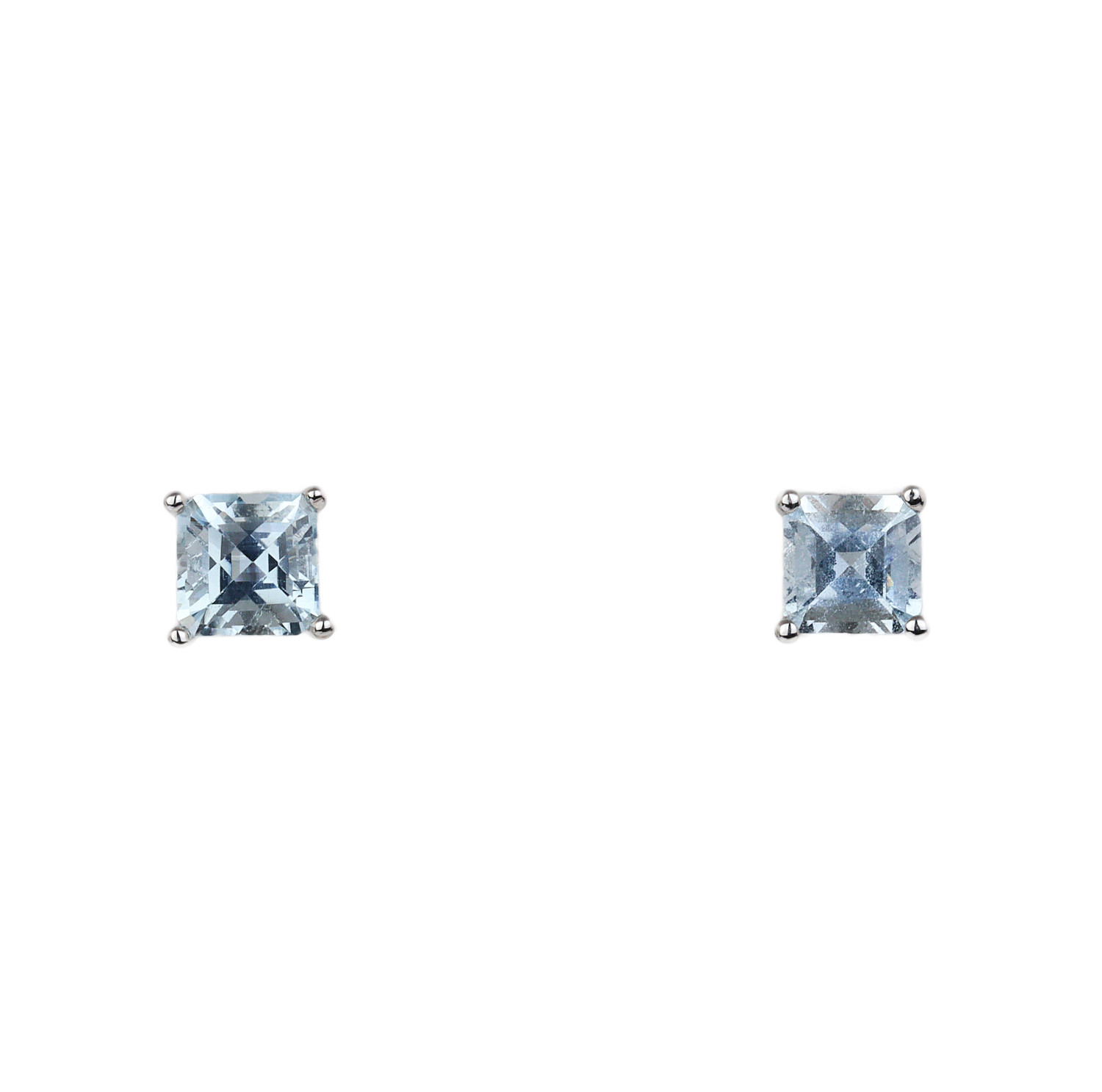 Featured image of this Women’s 14k White Gold Aquamarine Stud Earrings
