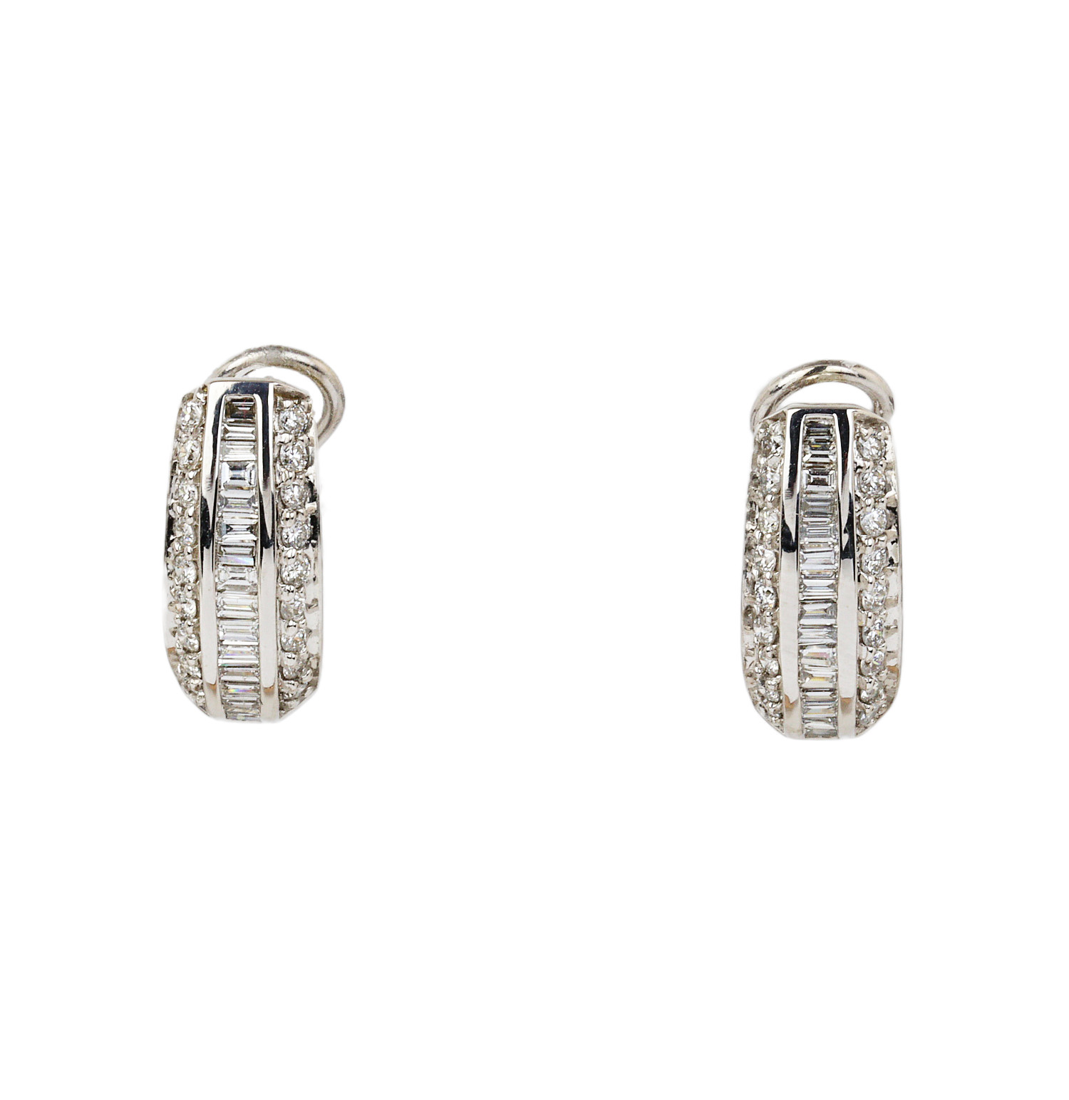 Featured image of this Women’s 14k White Gold Diamond Hoop Earrings