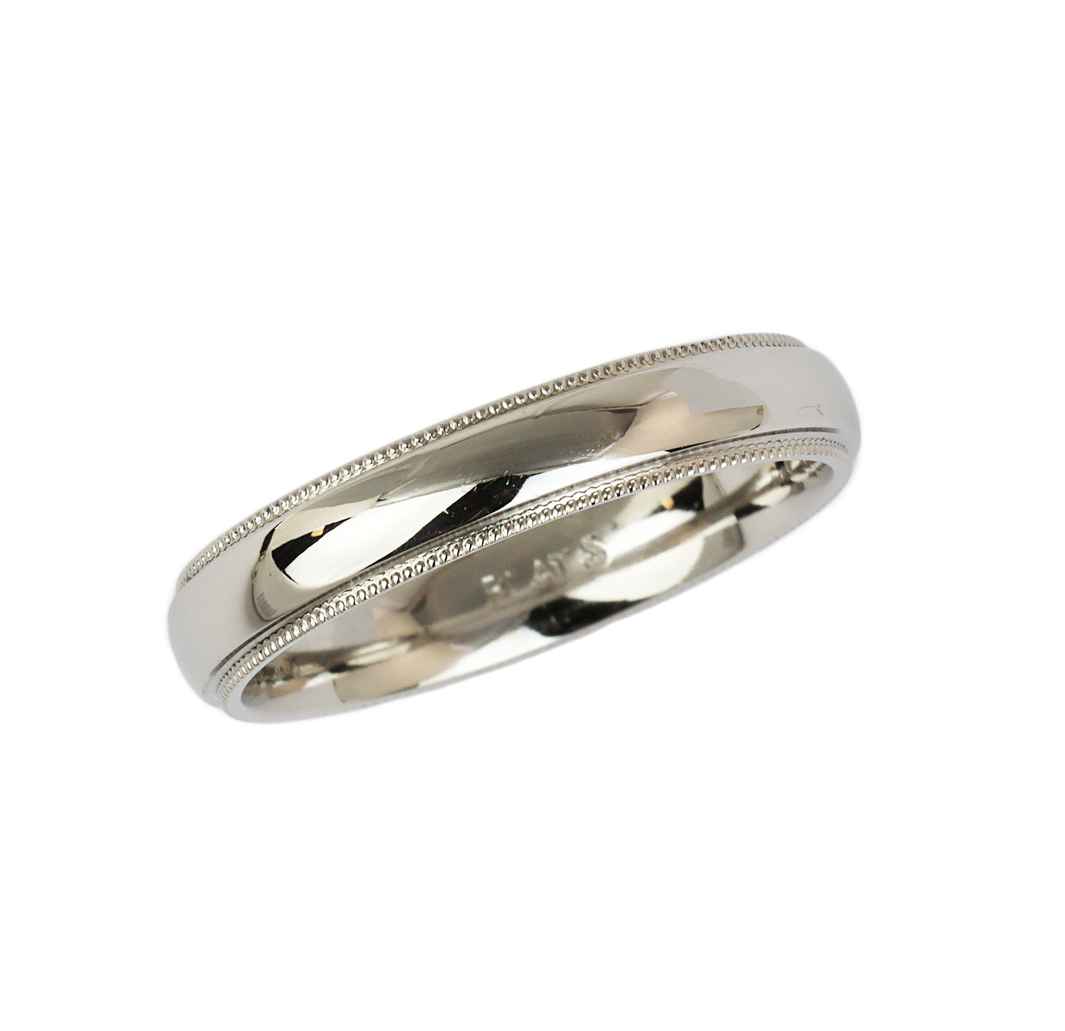Featured image of this Men’s Platinum Band Ring