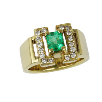 Featured image of this Men’s 18k Yellow Gold Diamond, Emerald Ring