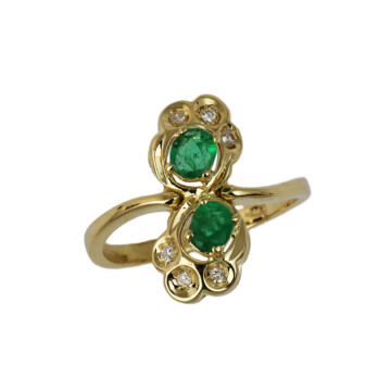Featured image of this Women’s 18k Yellow Gold Diamond, Emerald Ring