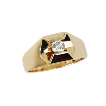 Featured image of this Men’s 14k Yellow Gold Diamond Ring