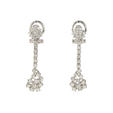 Featured image of this Women’s 18k White Gold Diamond Flower Dangle Earrings
