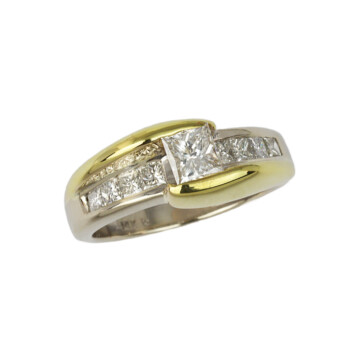 Featured image of this Women’s 14k Yellow Gold Diamond Ring EGL Cert