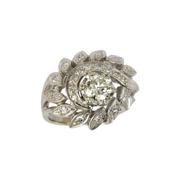 Featured image of this Women’s 14k White Gold Diamond Ring EGL Cert