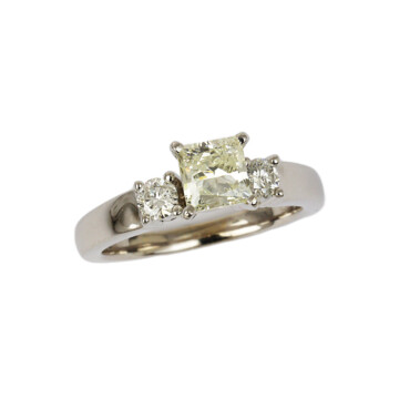 Featured image of this Women’s 14k White Gold Diamond Bridal Ring
