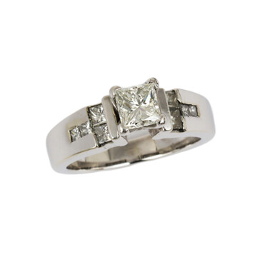 Featured image of this Women’s 14k White Gold Diamond Bridal Ring IGI Cert