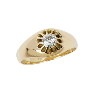 Featured image of this Women’s Vintage 14k Yellow Gold Diamond Ring