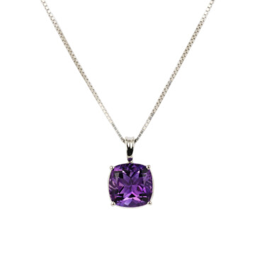 Featured image of this Women’s 14k White Gold Amethyst Necklace