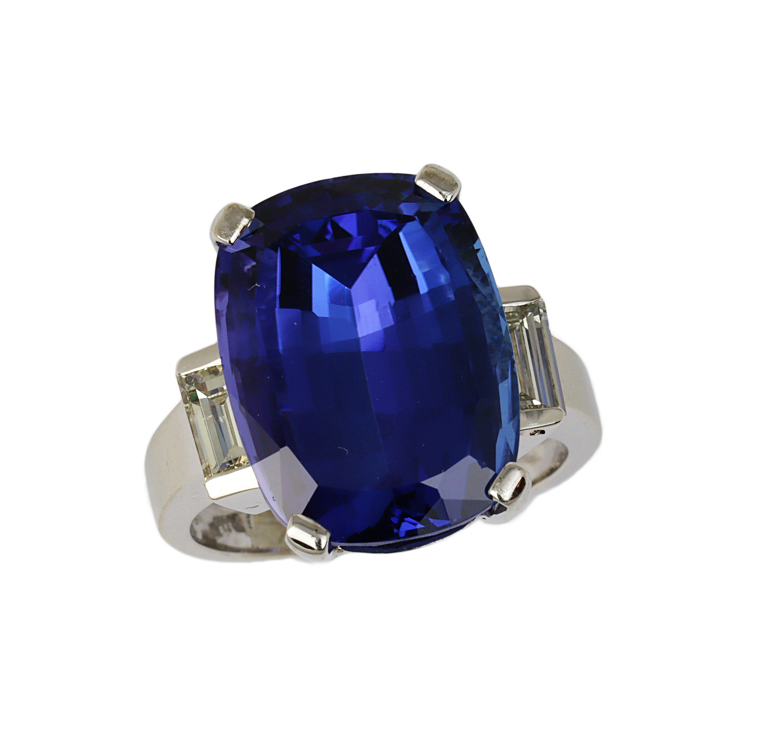Featured image of this Women’s 14k White Gold Diamond, Tanzanite Ring GIA Cert