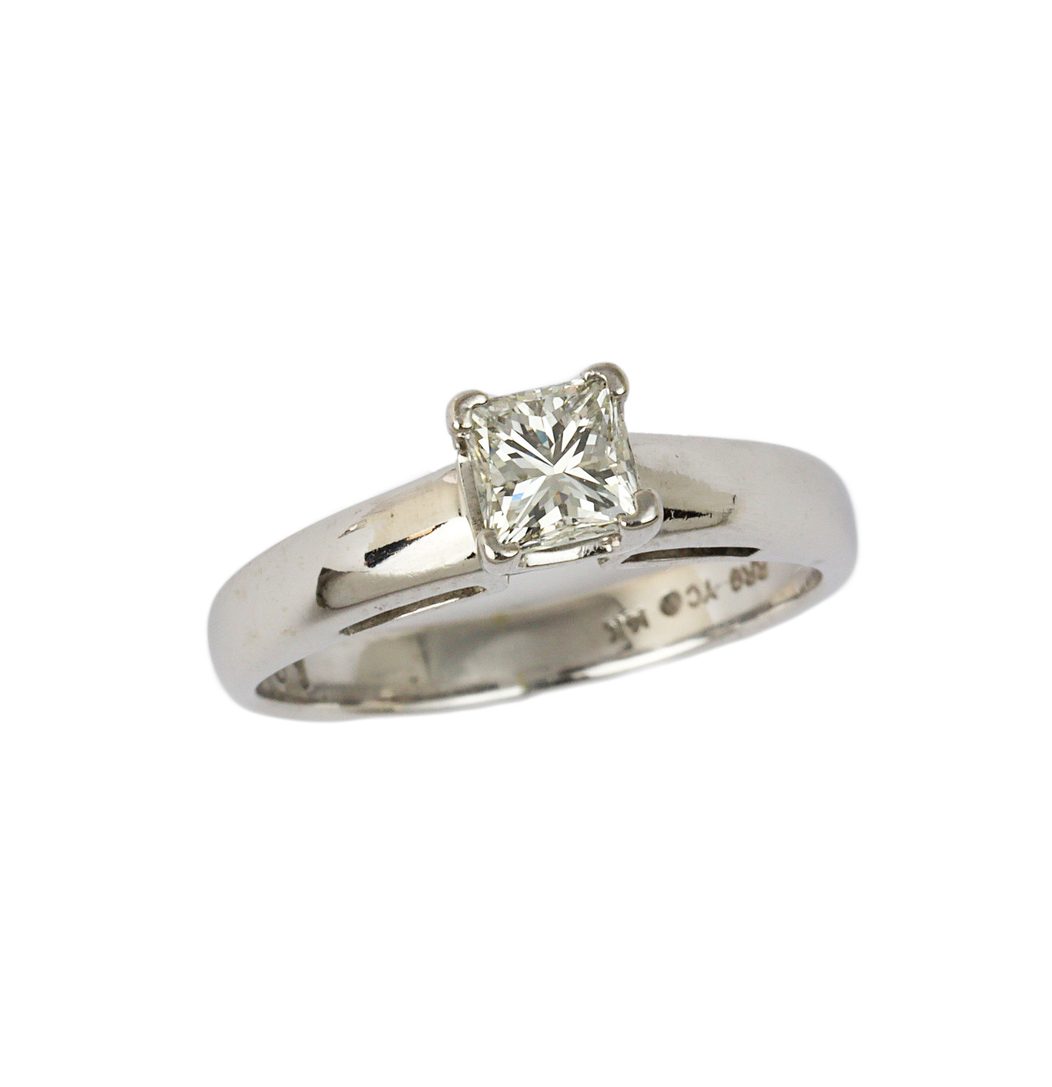Featured image of this Women’s 14k White Gold Diamond Bridal Ring EGL Cert