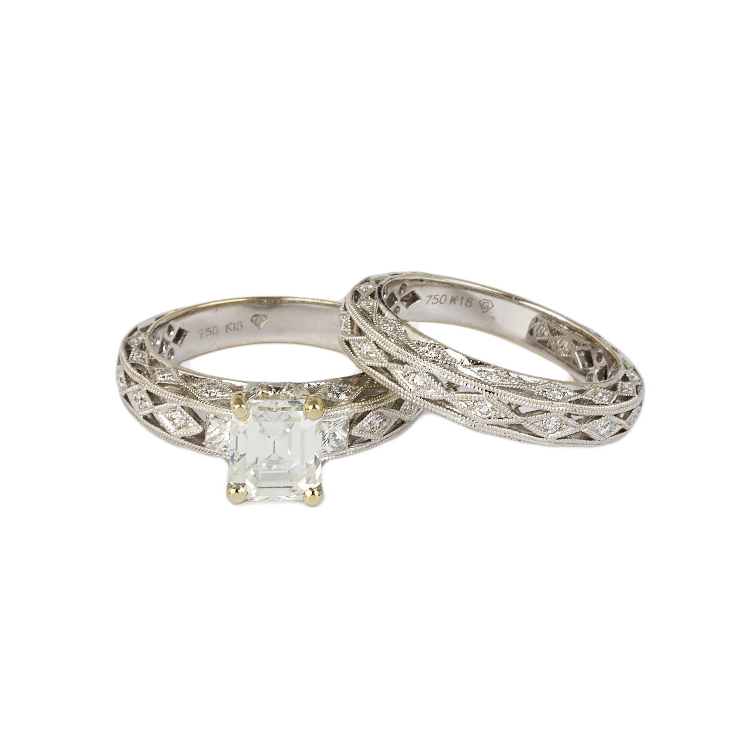 Gallery image of this Women’s 18k White Gold Diamond Bridal Ring Set EGL Cert