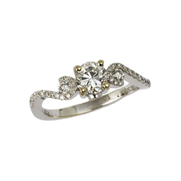 Featured image of this Women’s 14k White Gold Diamond Bridal Ring EGL Cert
