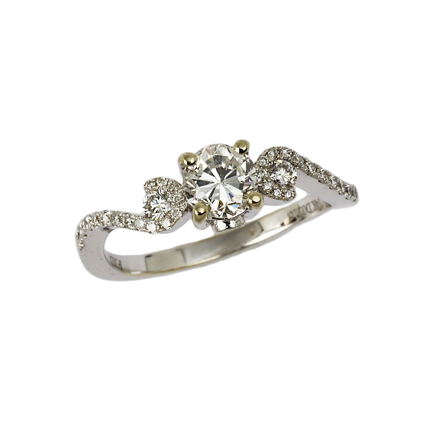 Featured image of this Women’s 14k White Gold Diamond Bridal Ring EGL Cert