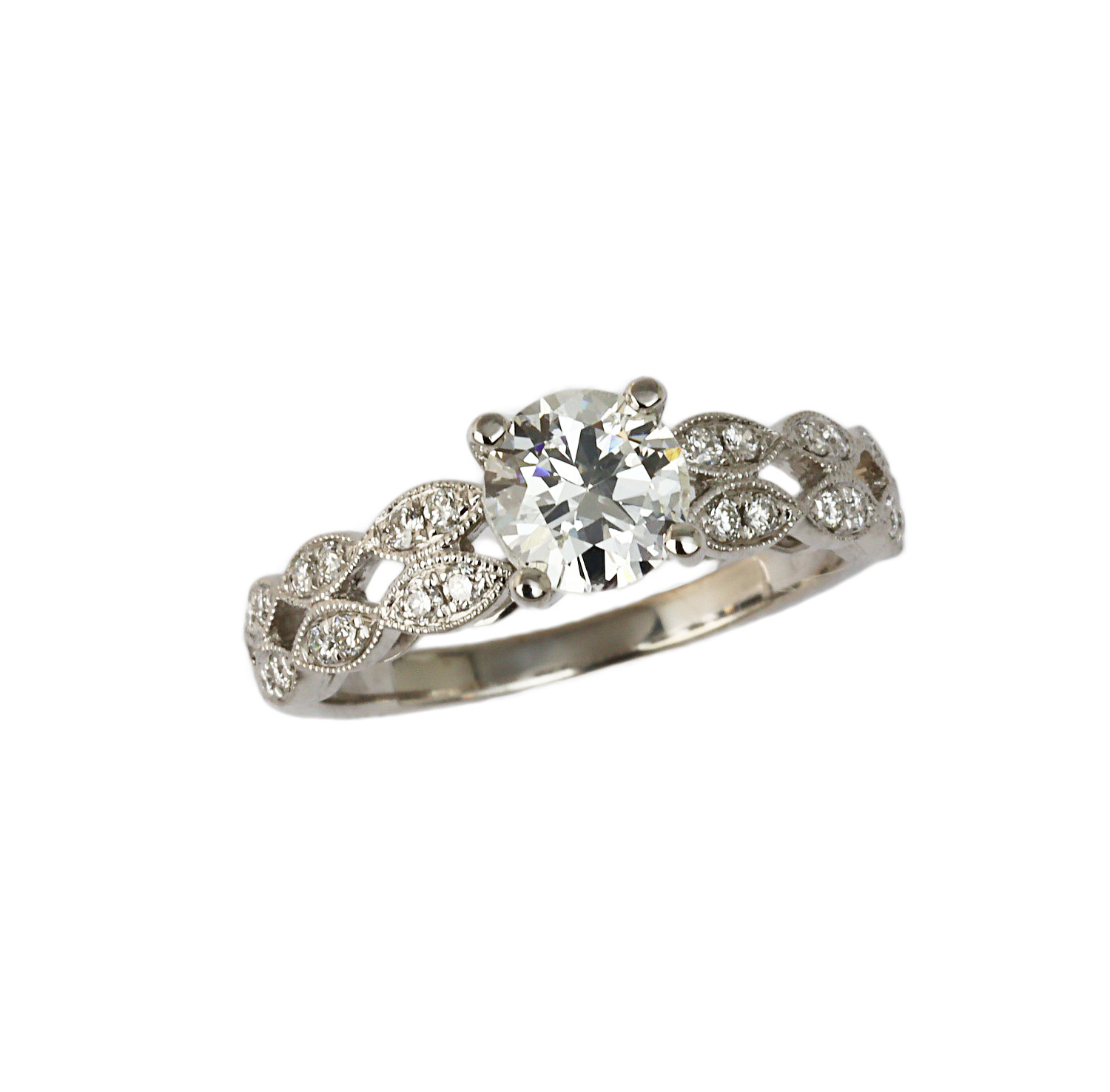 Featured image of this Women’s 18k White Gold Diamond Bridal Ring EGL Cert