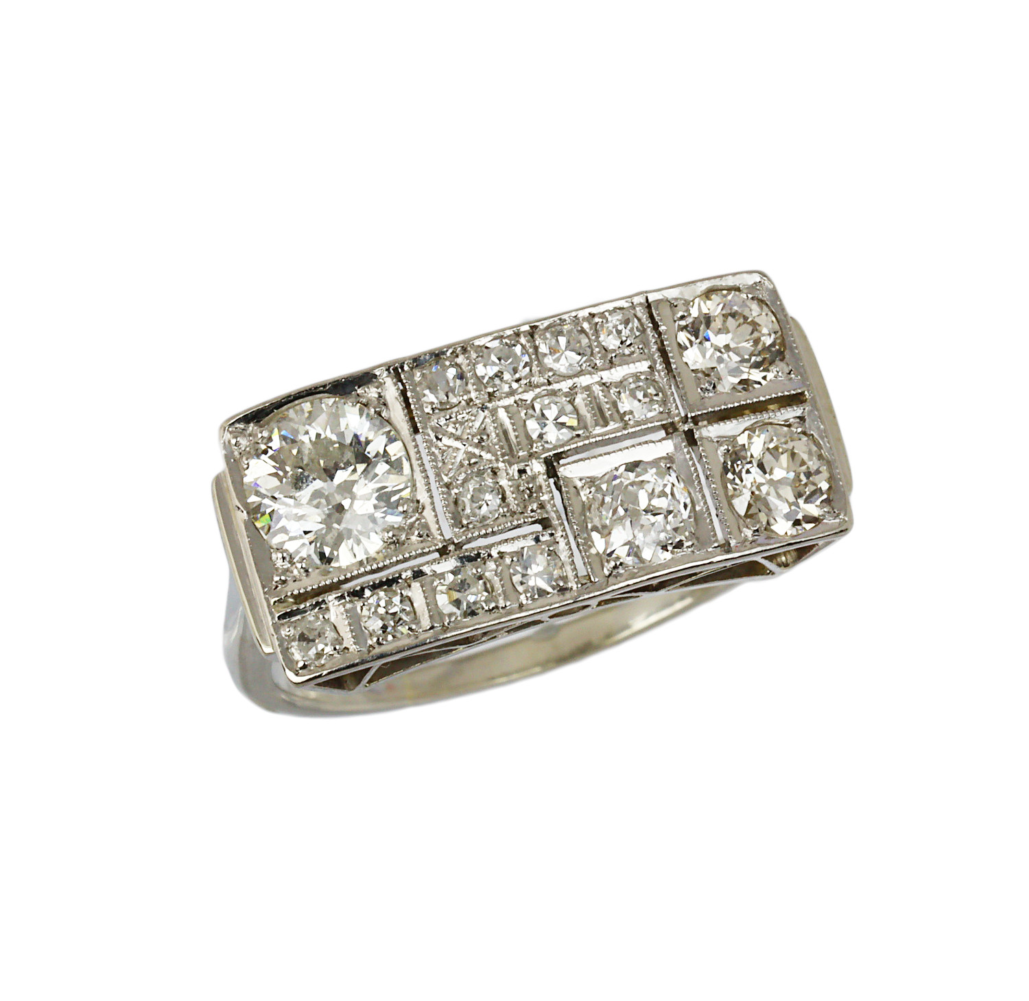 Featured image of this Women’s Vintage 14k White Gold Diamond Ring Size 6.5