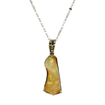 Featured image of this Women’s 14k White Gold, Ethiopian Opal Necklace
