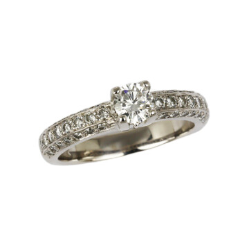 Featured image of this Women’s 18k White Gold Diamond Bridal Size 7.25 Ring