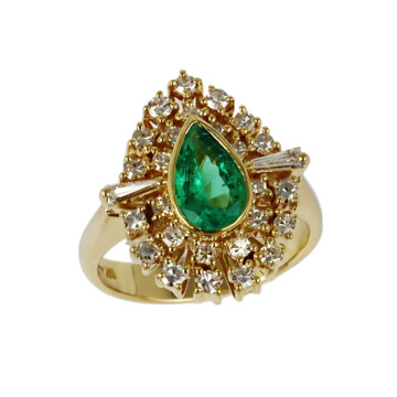 Featured image of this Women’s 18k Yellow Gold Diamond, Emerald Size 7.5 Ring