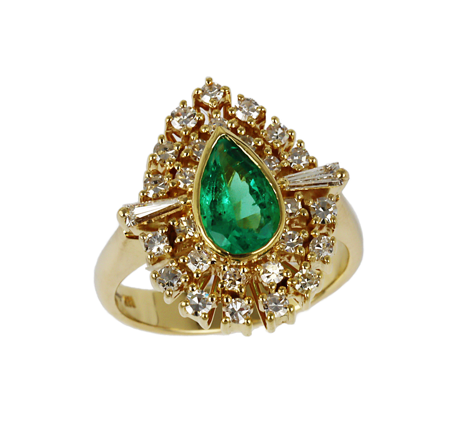 Featured image of this Women’s 18k Yellow Gold Diamond, Emerald Size 7.5 Ring