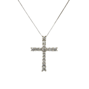 Featured image of this Women’s 14k White Gold Diamond Cross Necklace