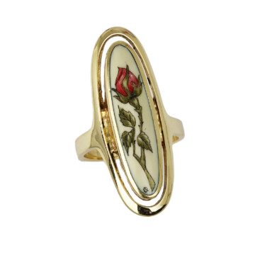 Featured image of this Vintage Women’s 14k Yellow Gold Ring Size 7.75