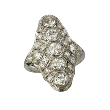 Featured image of this Vintage Women’s Platinum Diamond Ring Size 6.25