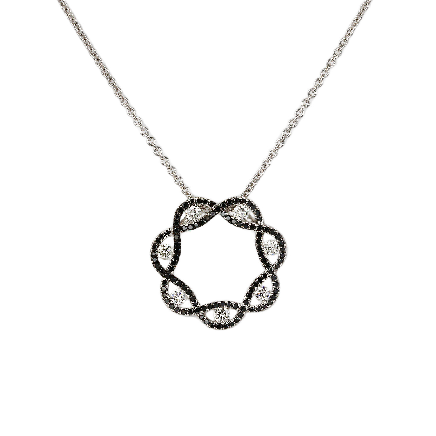 Featured image of this Women’s 18k White Gold Diamond Necklace