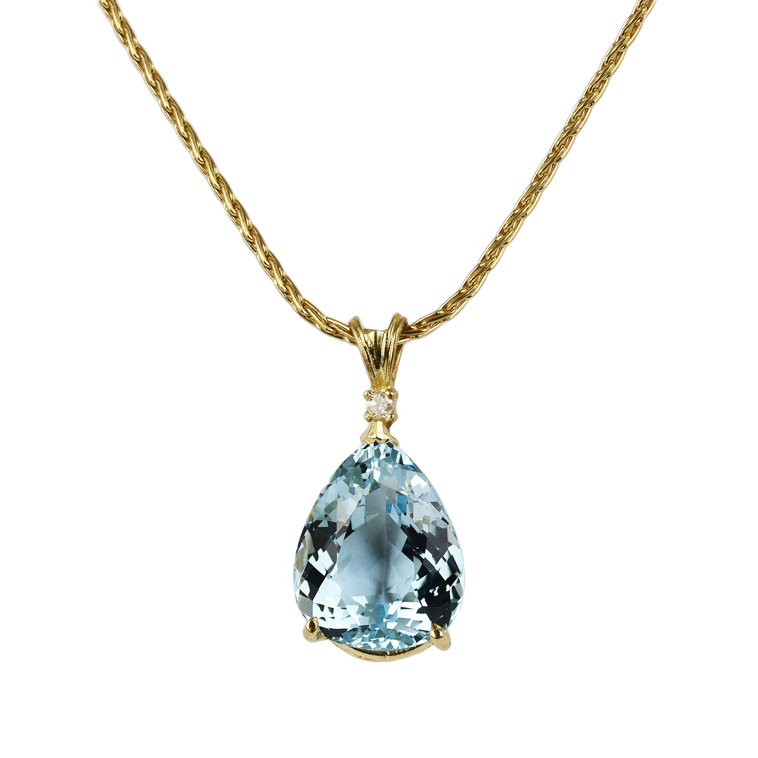 Featured image of this Women’s 14k Yellow Gold Aquamarine Necklace
