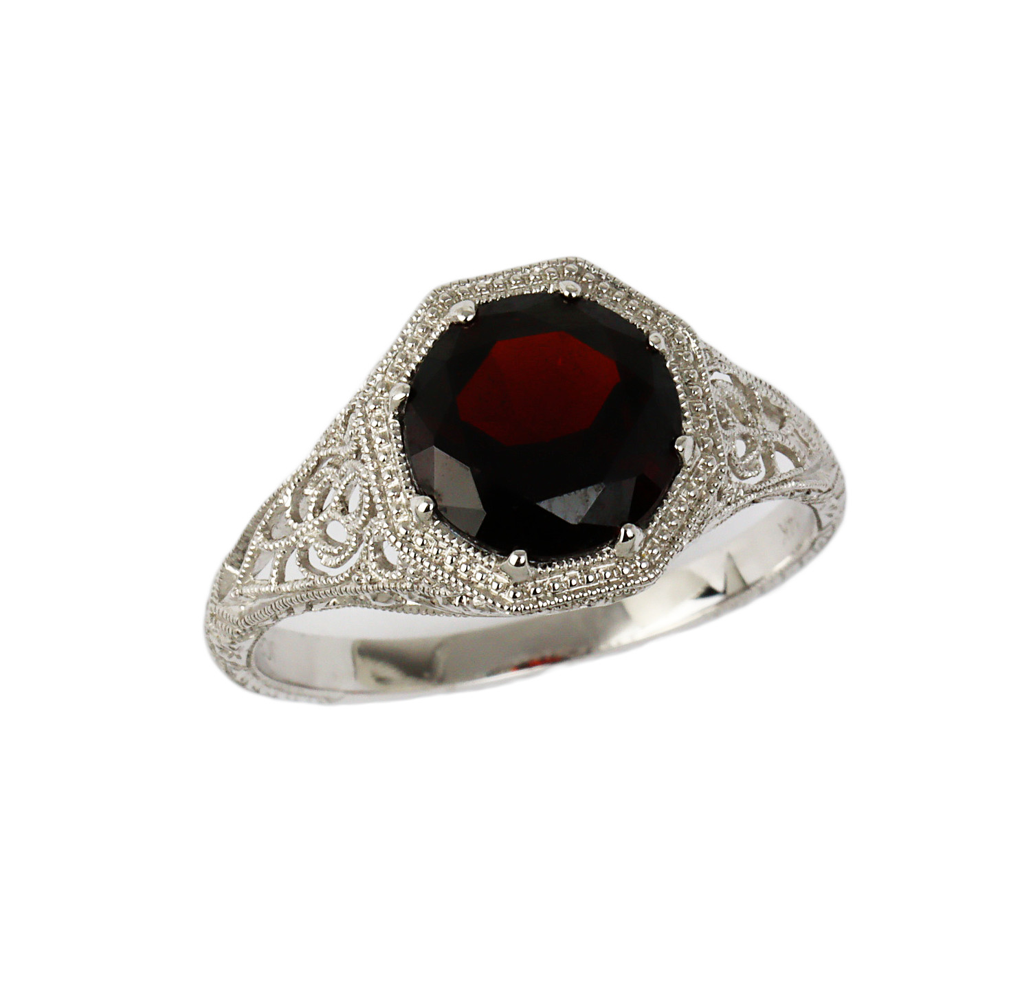 Featured image of this Women’s 14k White Gold Garnet Ring Size 6.75
